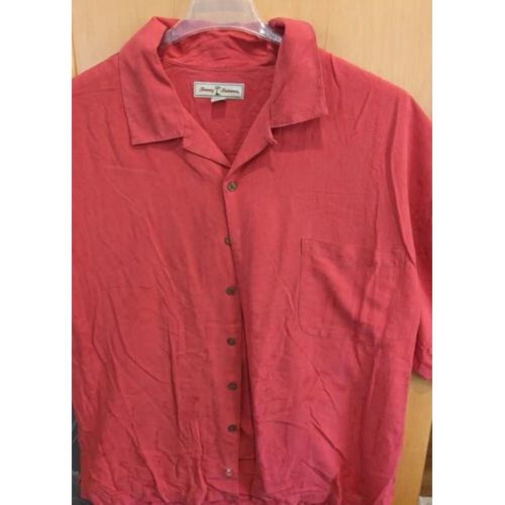 Tommy Bahama Mens medium Faded red 100% Silk Button up Shirt